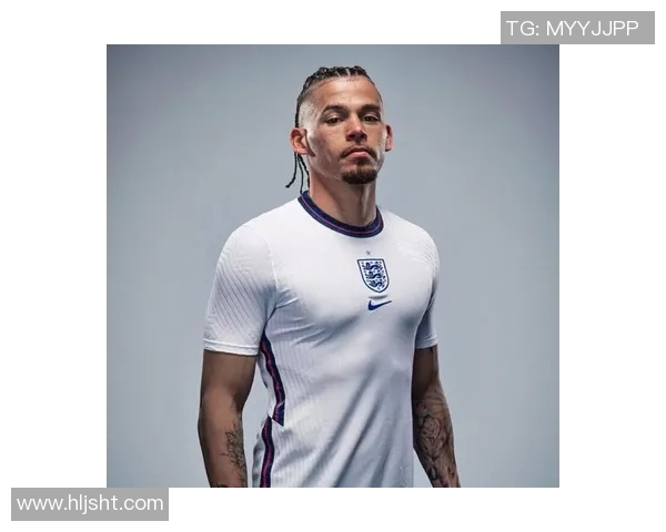 抖音头像中的足球明星女生展现个性魅力与运动风采 抖音头像中的足球明星女生展现个性魅力与运动风采