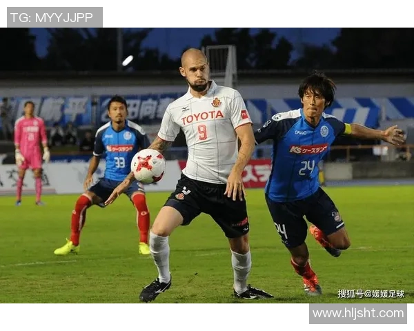 水户蜀葵与柏太阳的激烈对决揭示了日本足球的竞争魅力与战术智慧 水户蜀葵与柏太阳的激烈对决揭示了日本足球的竞争魅力与战术智慧