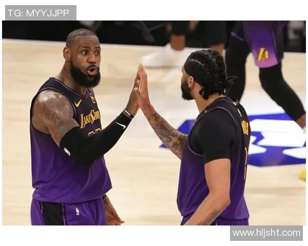 湖人对阵篮网季前赛精彩瞬间回顾与分析 湖人对阵篮网季前赛精彩瞬间回顾与分析